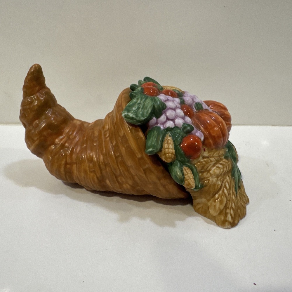 Vintage Cornucopia Salt & Pepper Shakers - Picture 2 of 5